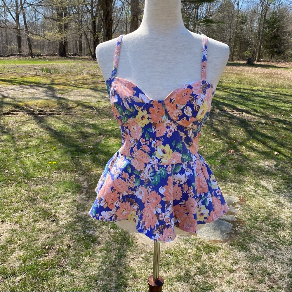 LOVE RICHE TOP TANK CAMISOLE BUSTIER BLUE WHITE FLORAL SIZE M